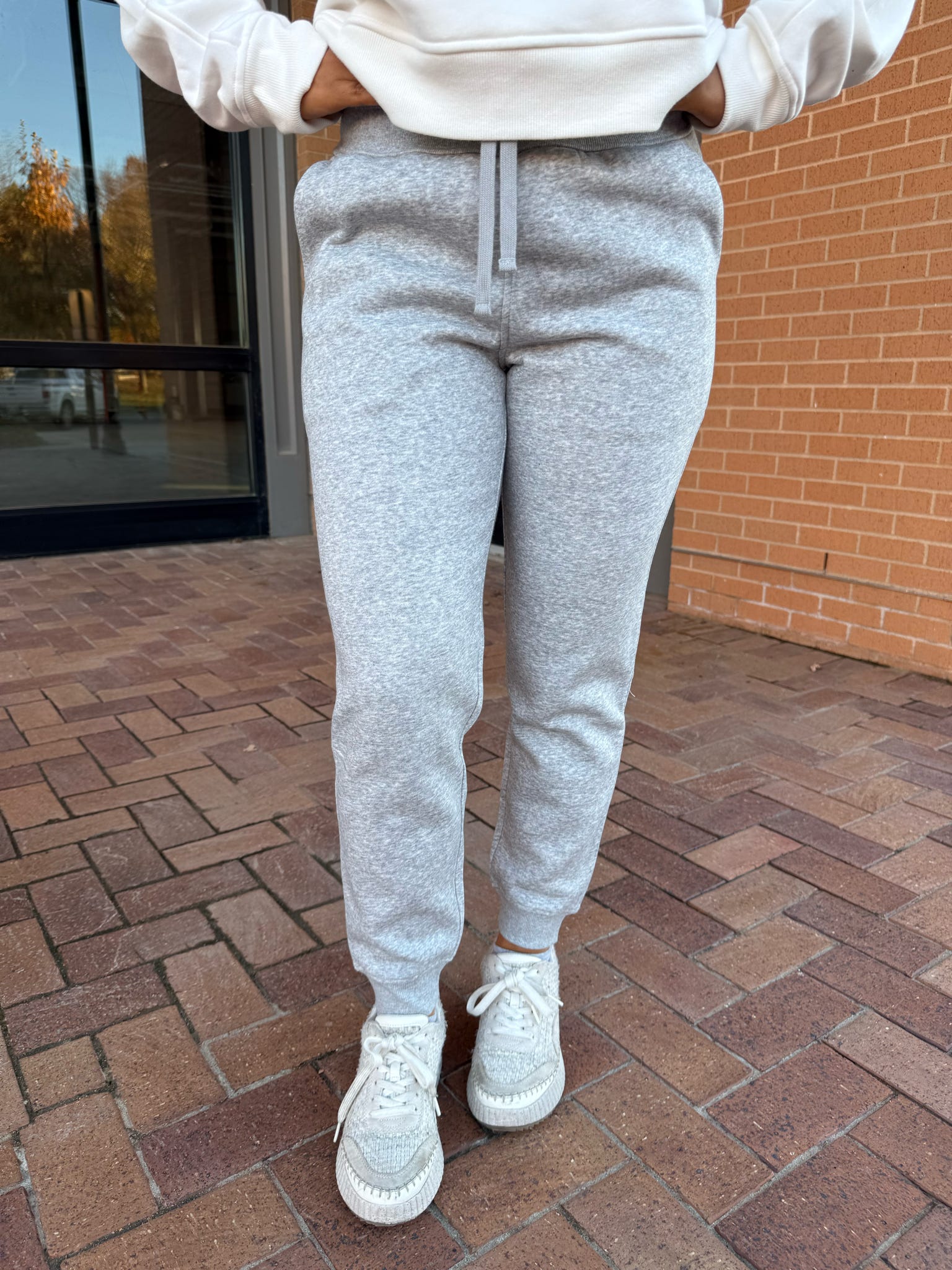 JOGGER SWEATPANTS