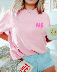 NE GRAPHIC TEE