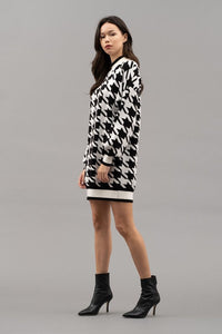 HOUNDSTOOTH SWEATER DRESS