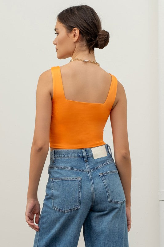 CROPPED SQUARE NECK TANK