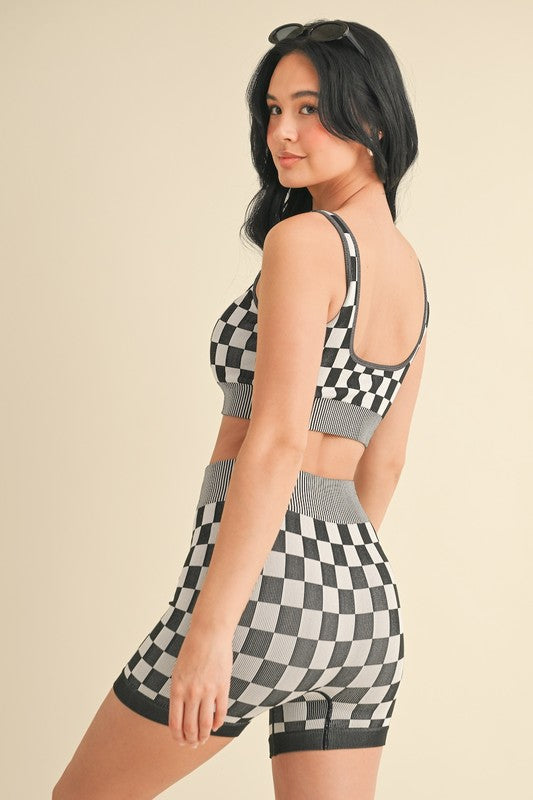 CHECKERED BIKER SHORTS