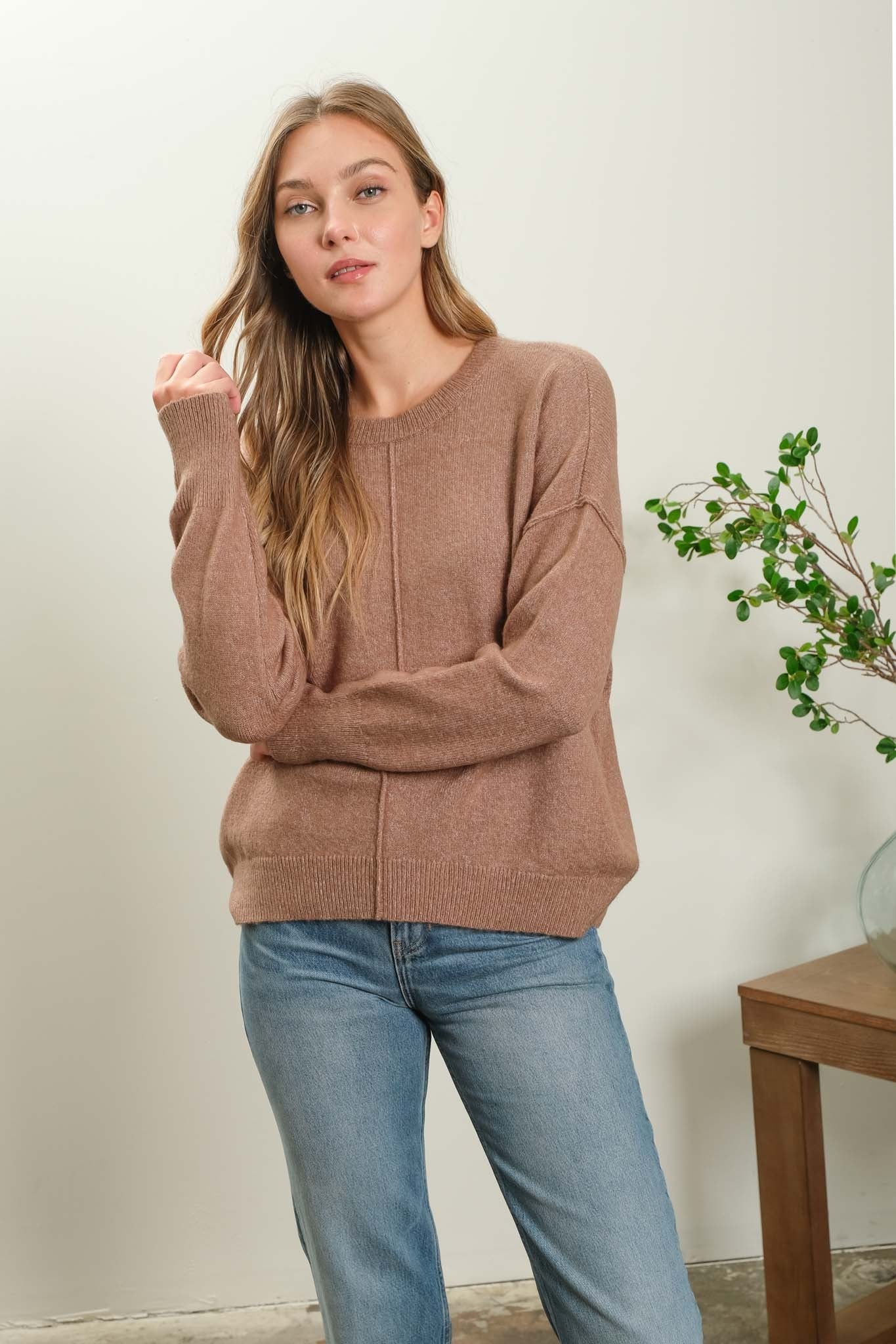 CREWNECK FRONT SEAM SWEATER