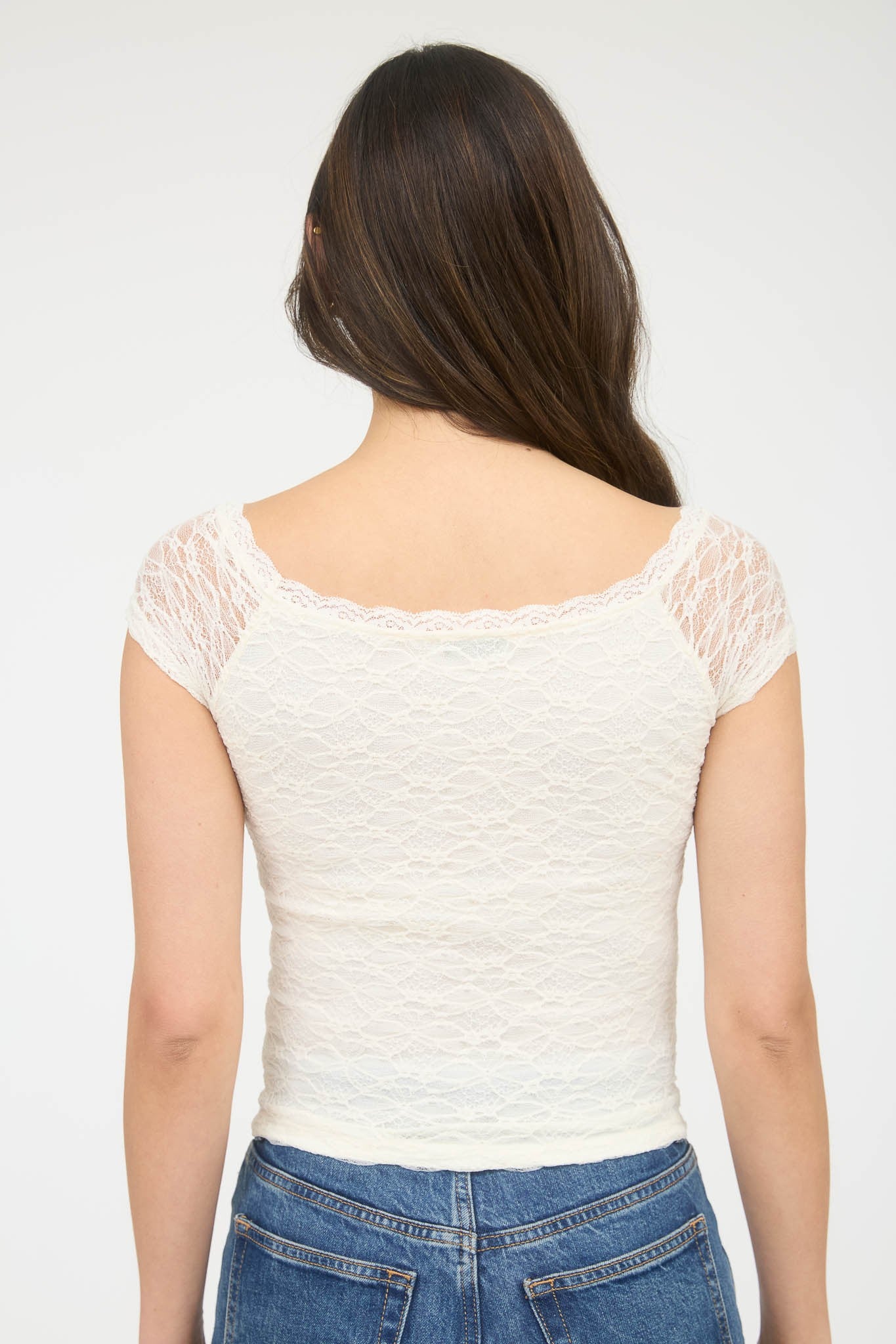 LACE SHORT SLEEVE TOP