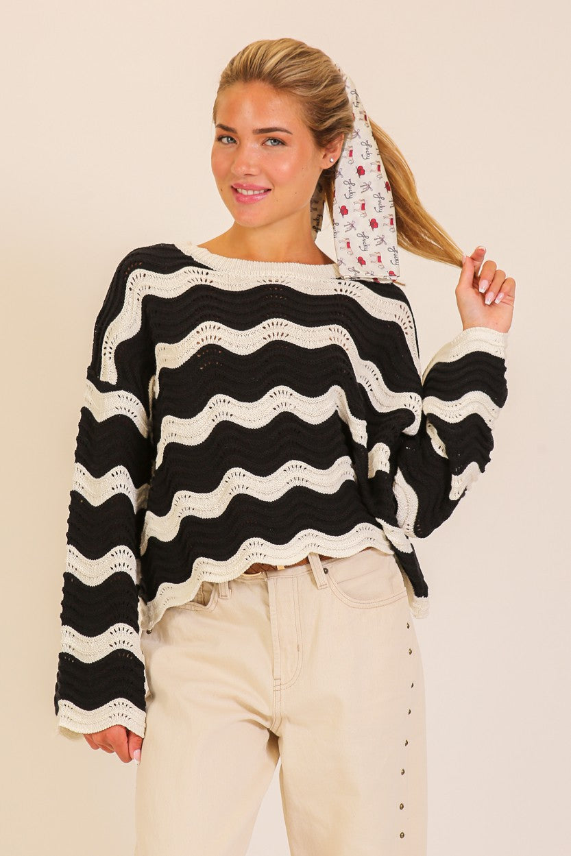 WAVY KNIT SWEATER