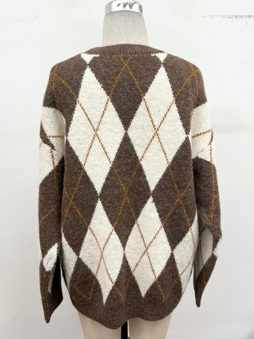 ARGYLE KNIT SWEATER