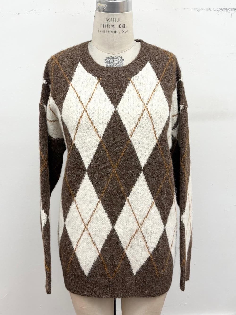ARGYLE KNIT SWEATER