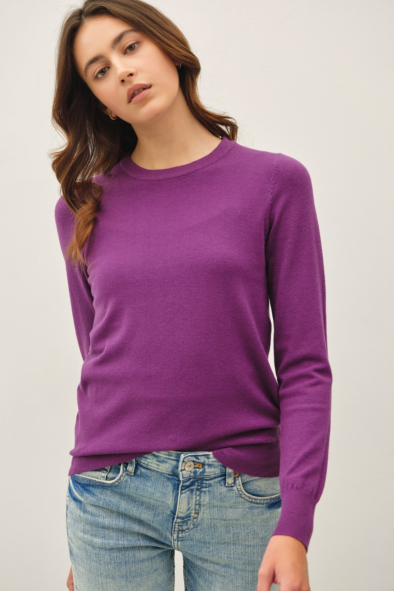 CREW NECK KNIT SWEATER
