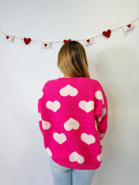 ROUND NECK HEART PRINT SWEATER