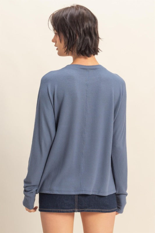 CENTER SEAM LONG SLEEVE TOP