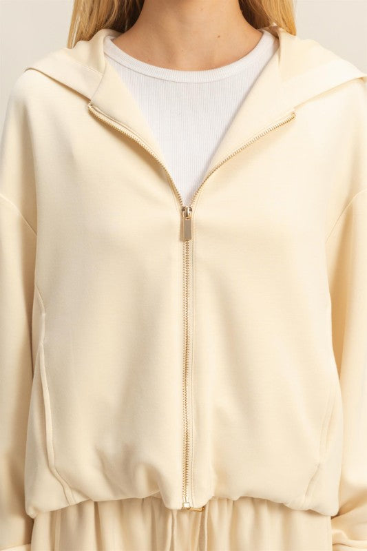 CASUAL ZIP-UP HOODIE