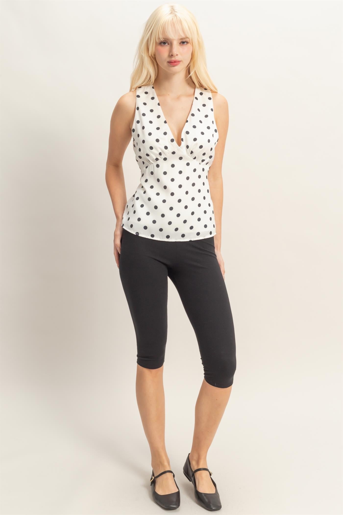 V-NECK POLKA DOT TOP