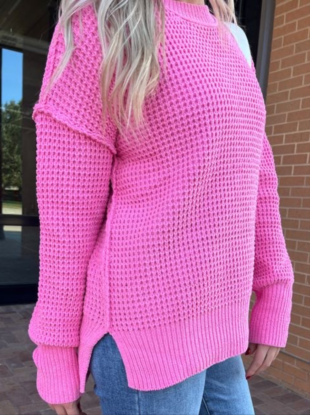 OVERSIZED KNIT SWEATER