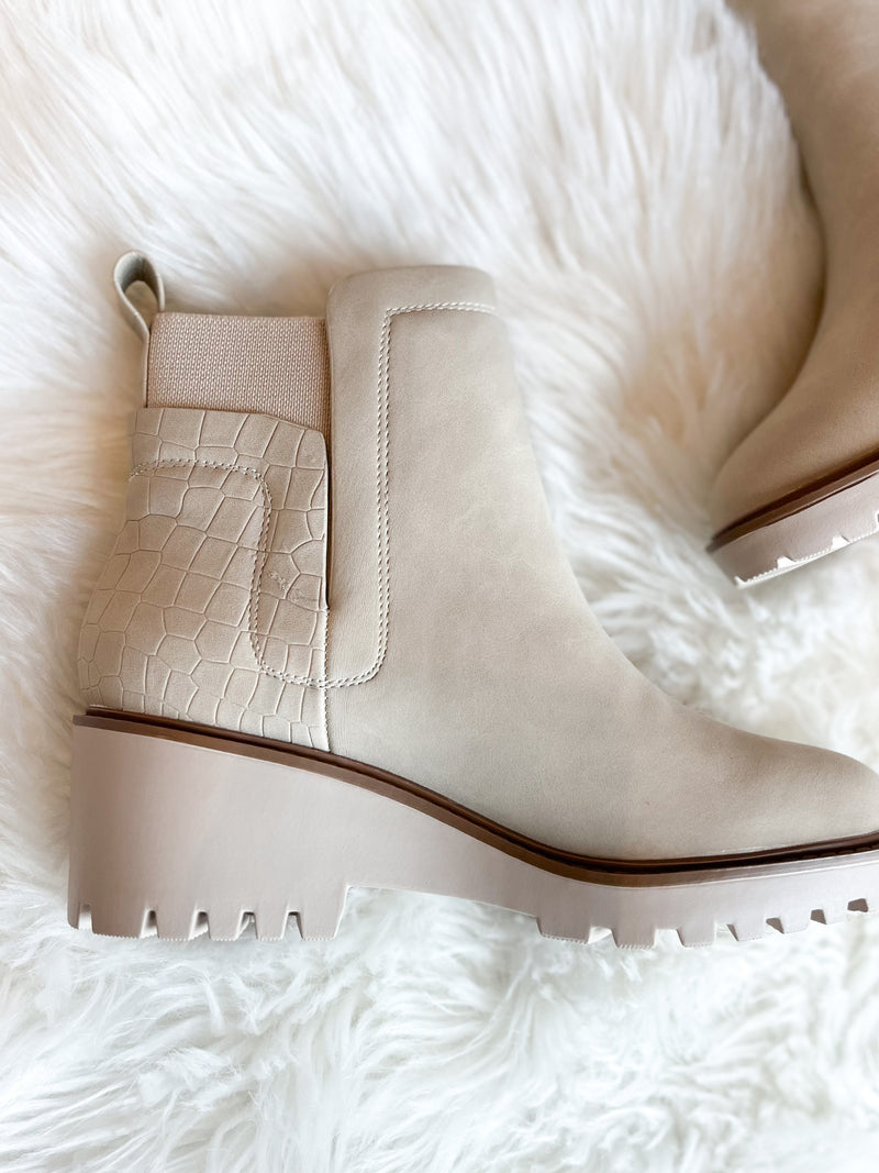 BEIGE BAIT BOOT