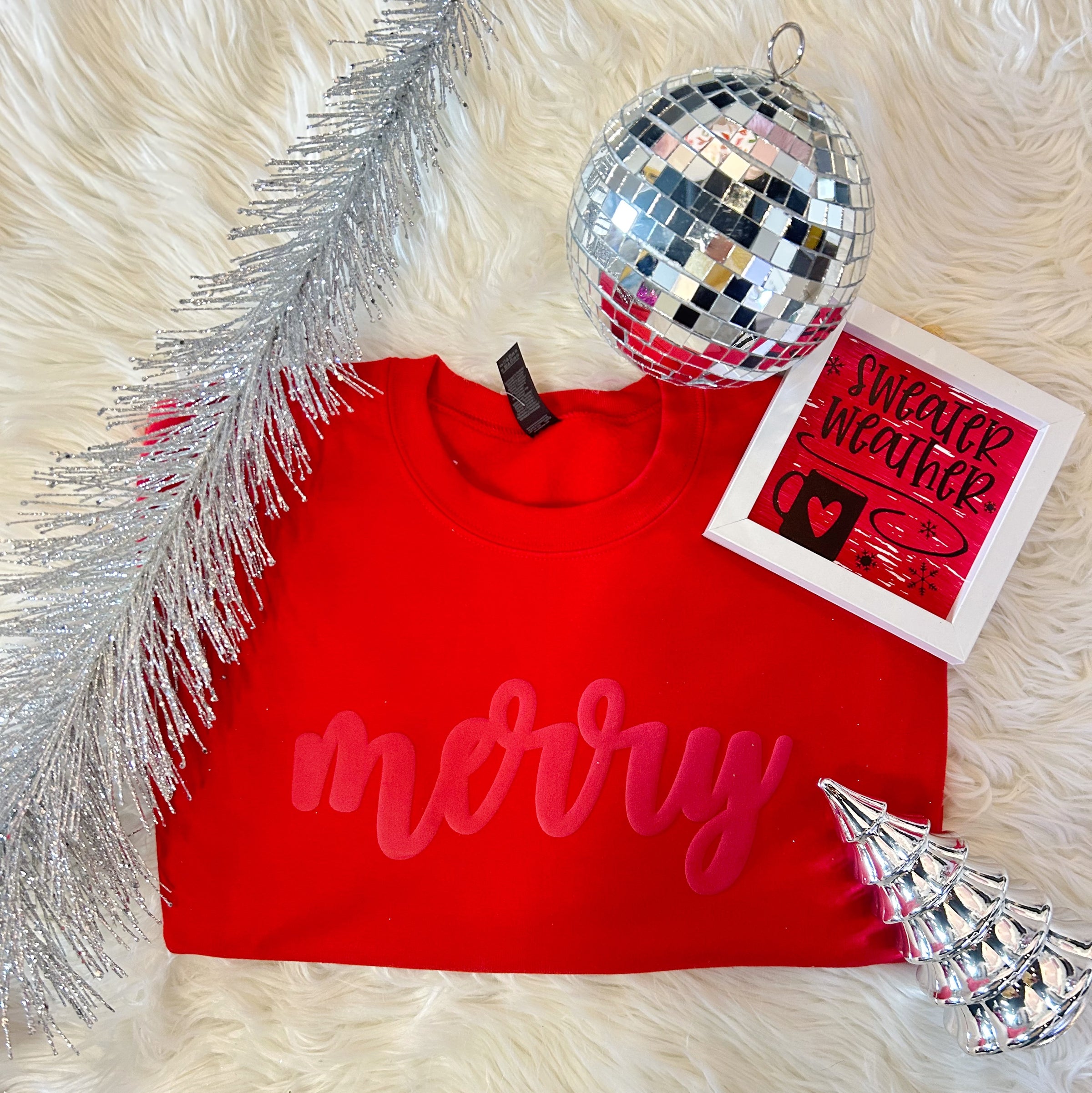 PUFFY MERRY CREWNECK