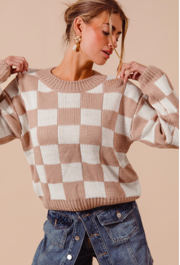 CHECKERED SWEATER TOP