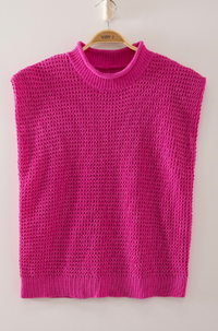 SLEEVELESS KNIT SWEATER