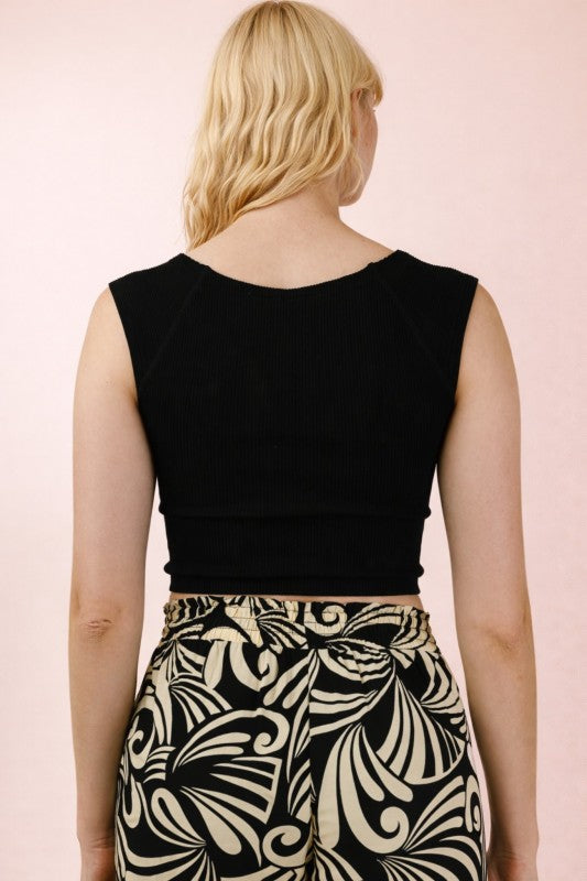 FITTED KNIT CROP TOP
