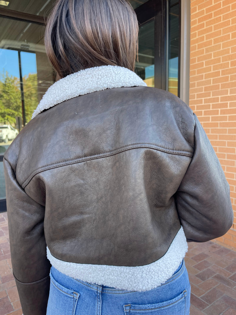 CROPPED FAUX LEATHER JACKET