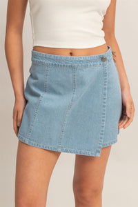 LIGHT DENIM WRAP SKORT