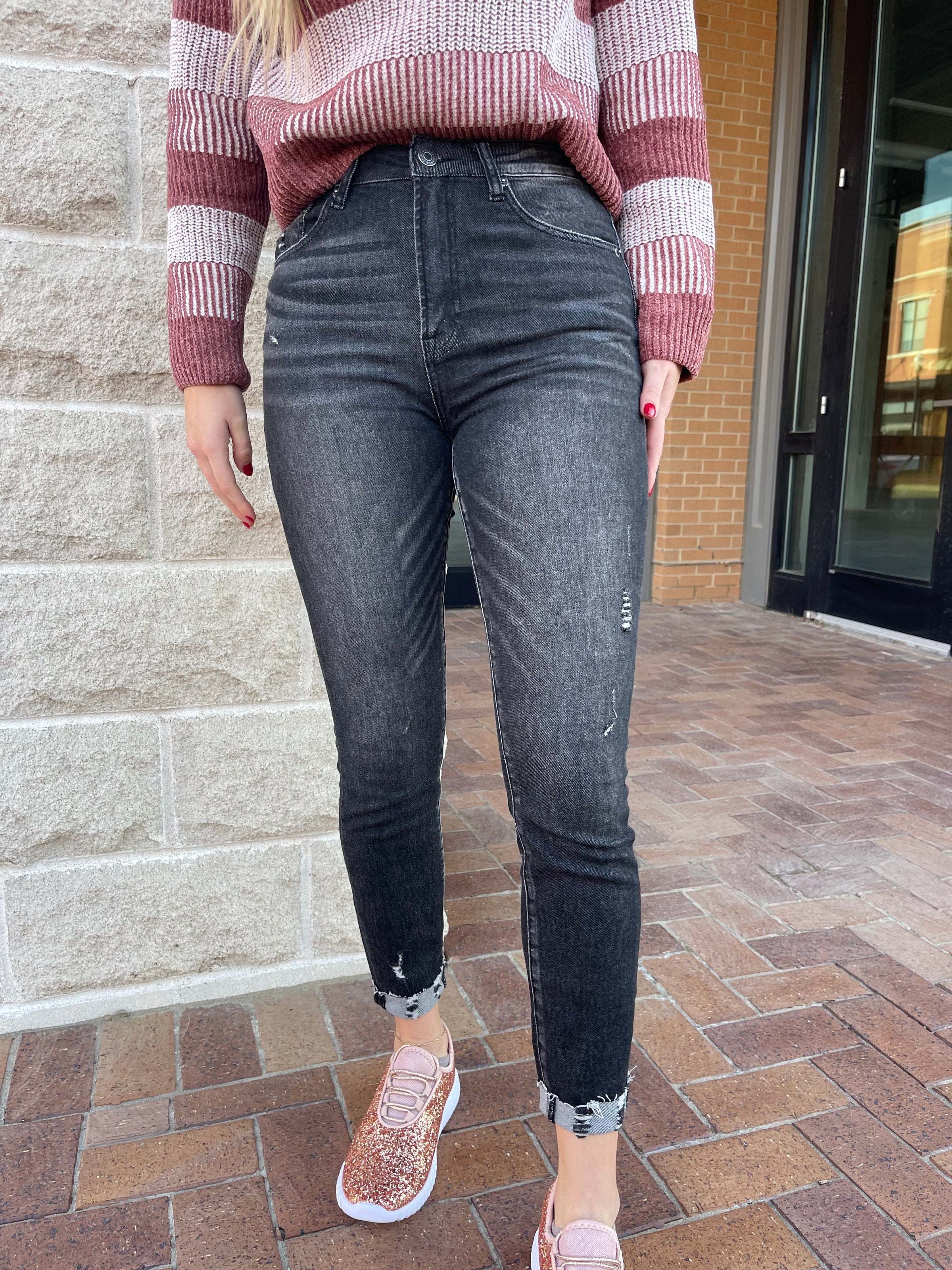 CROP SKINNY CUFF JEANS