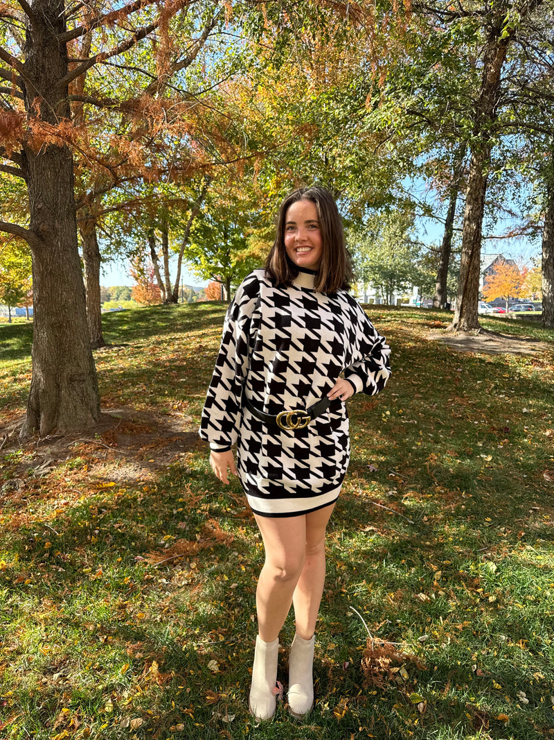 HOUNDSTOOTH SWEATER DRESS