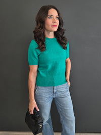 SHORT SLEEVE KNIT TOP