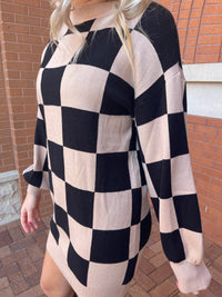 CHECKERED KNIT SWEATER DRESS