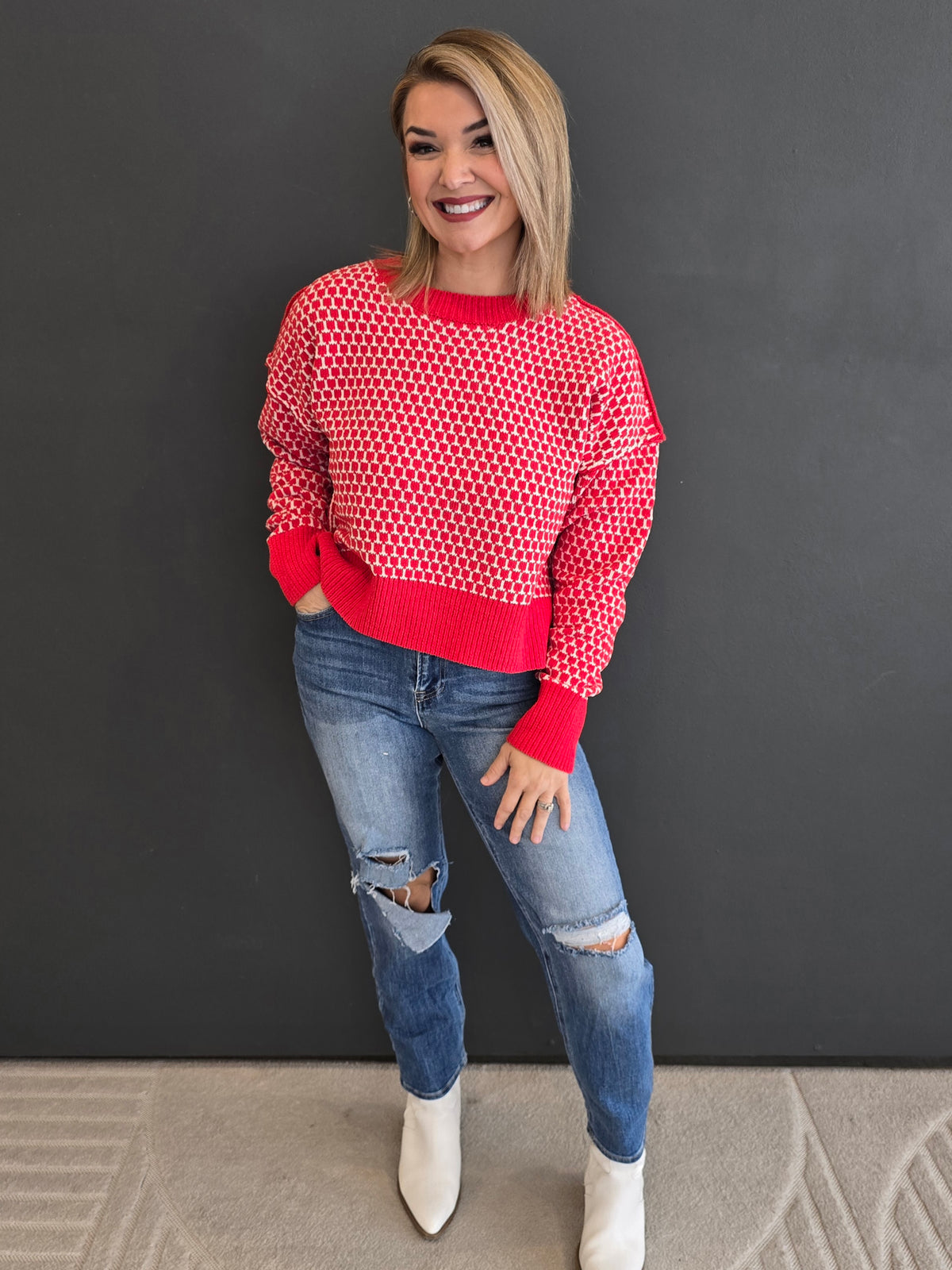 GEOMETRIC CHECKERED SWEATER
