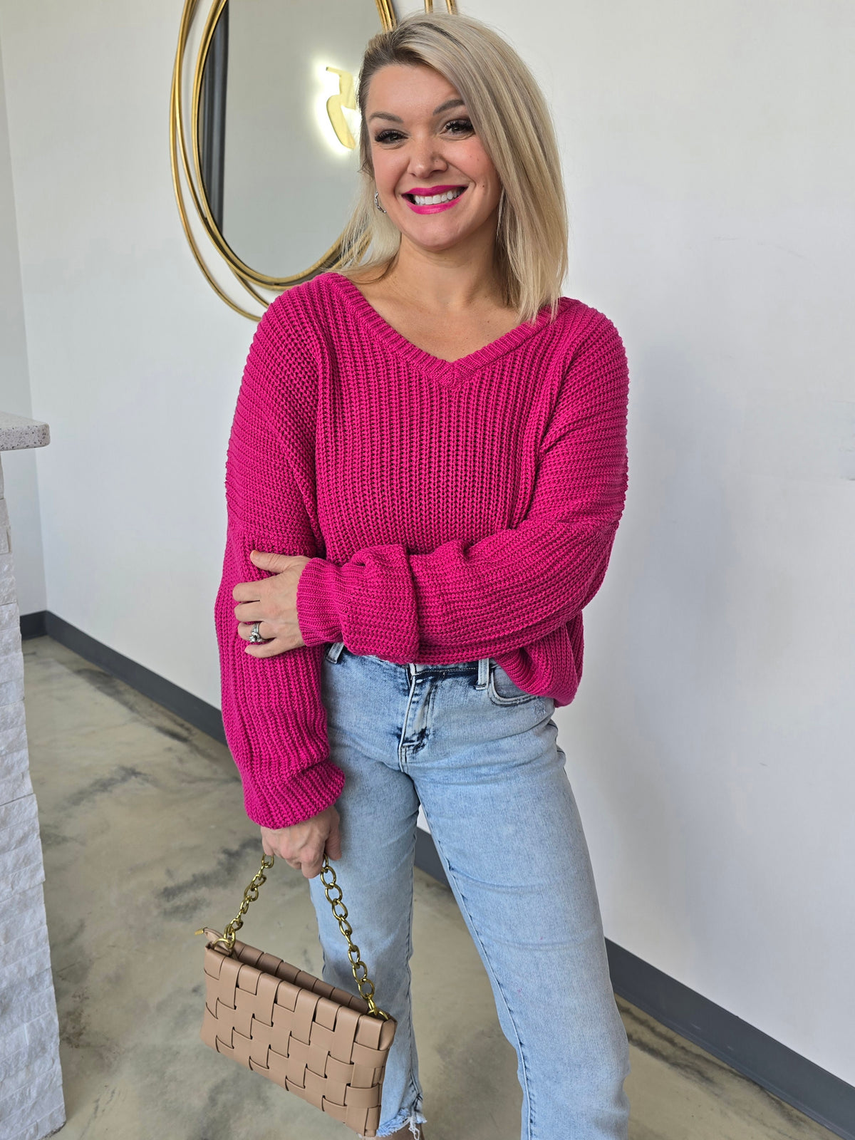 OVERSIZED KNIT SWEATER
