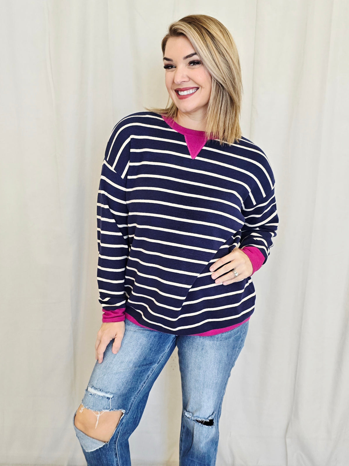 COLOR CONTRASTED STRIPED SWEATER