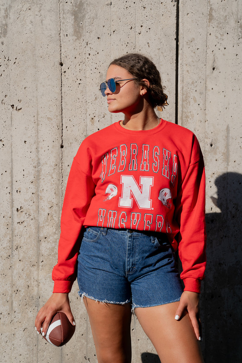 NEBRASKA HUSKERS DOUBLE HELMET CREWNECK