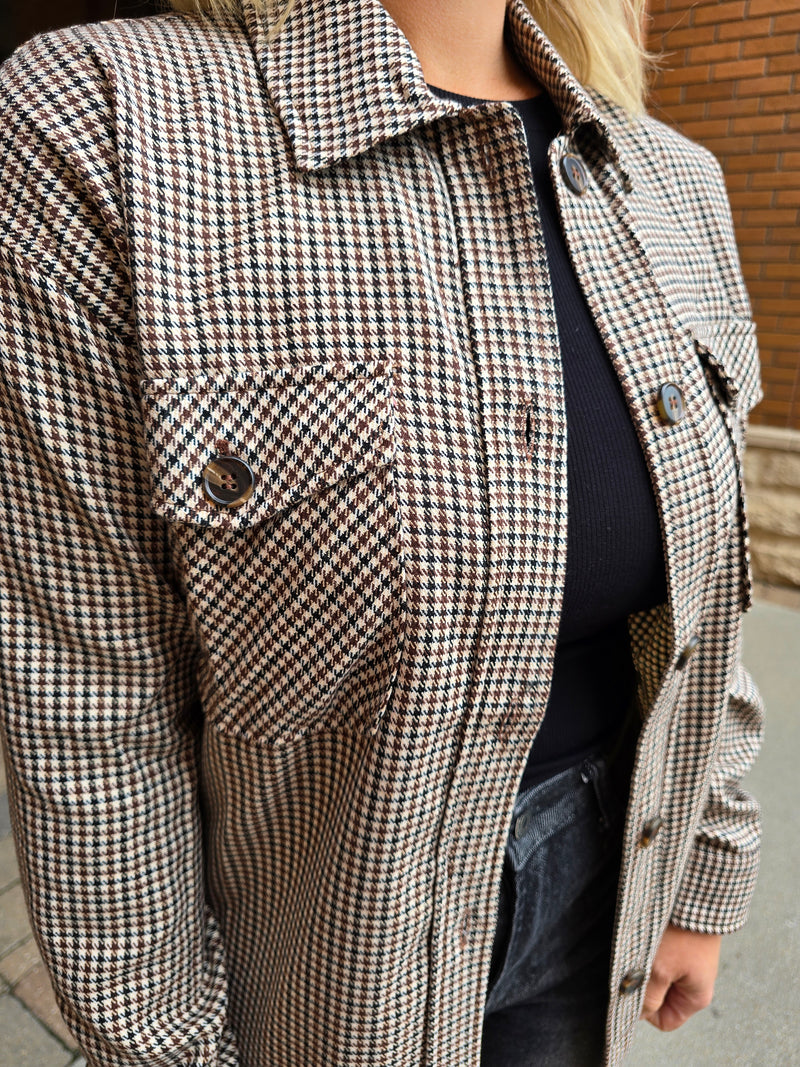 CHECKERED BUTTON DOWN SHIRT