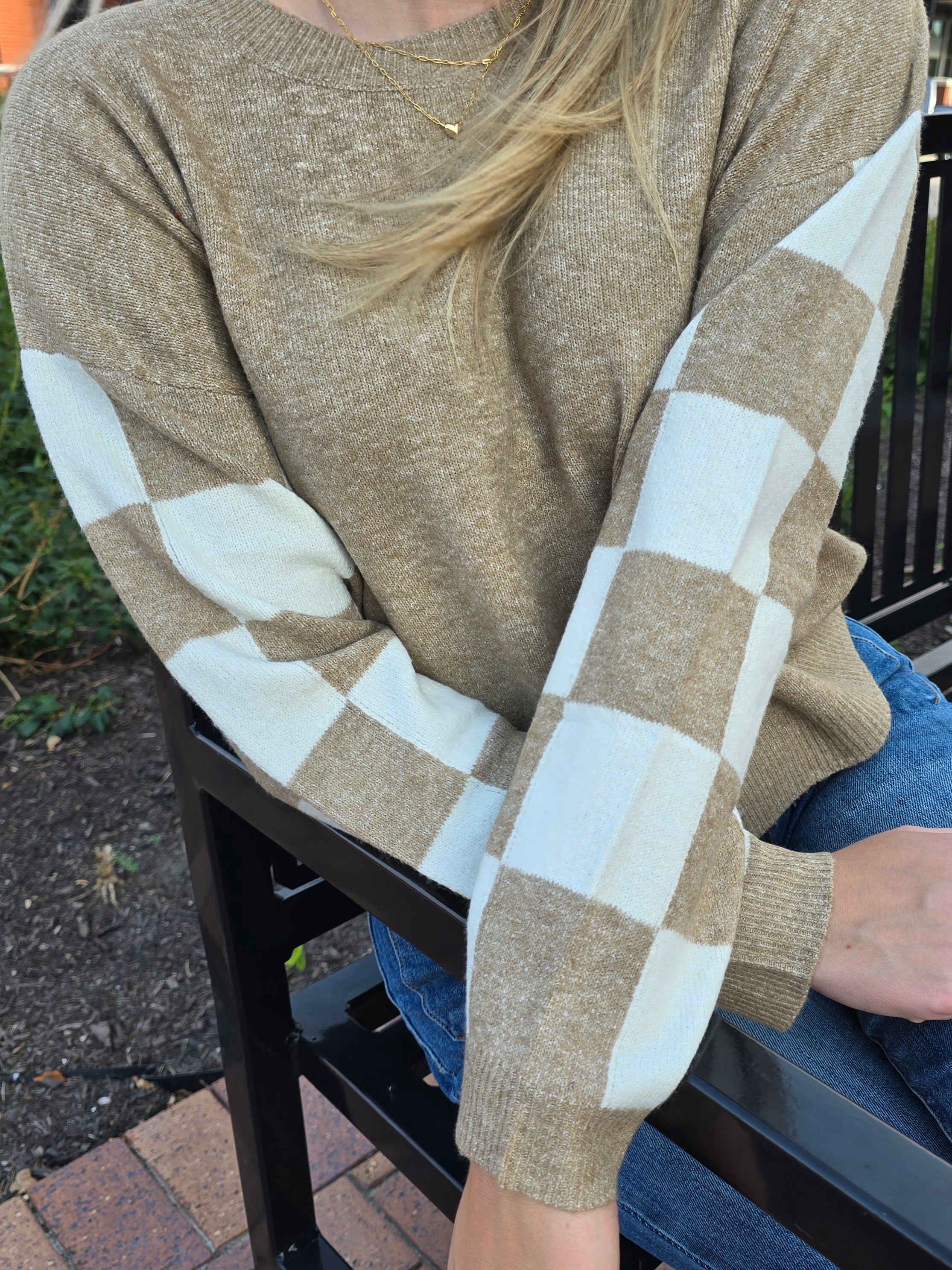 CHECKERED SLEEVE SWEATER