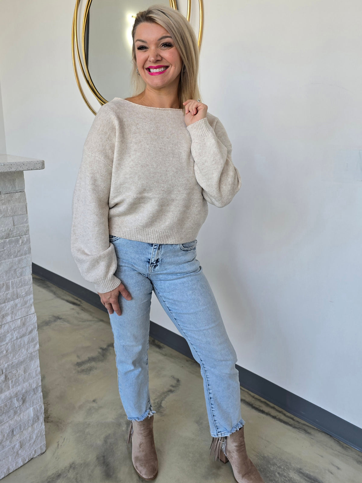 BACK VELVET BOW SWEATER