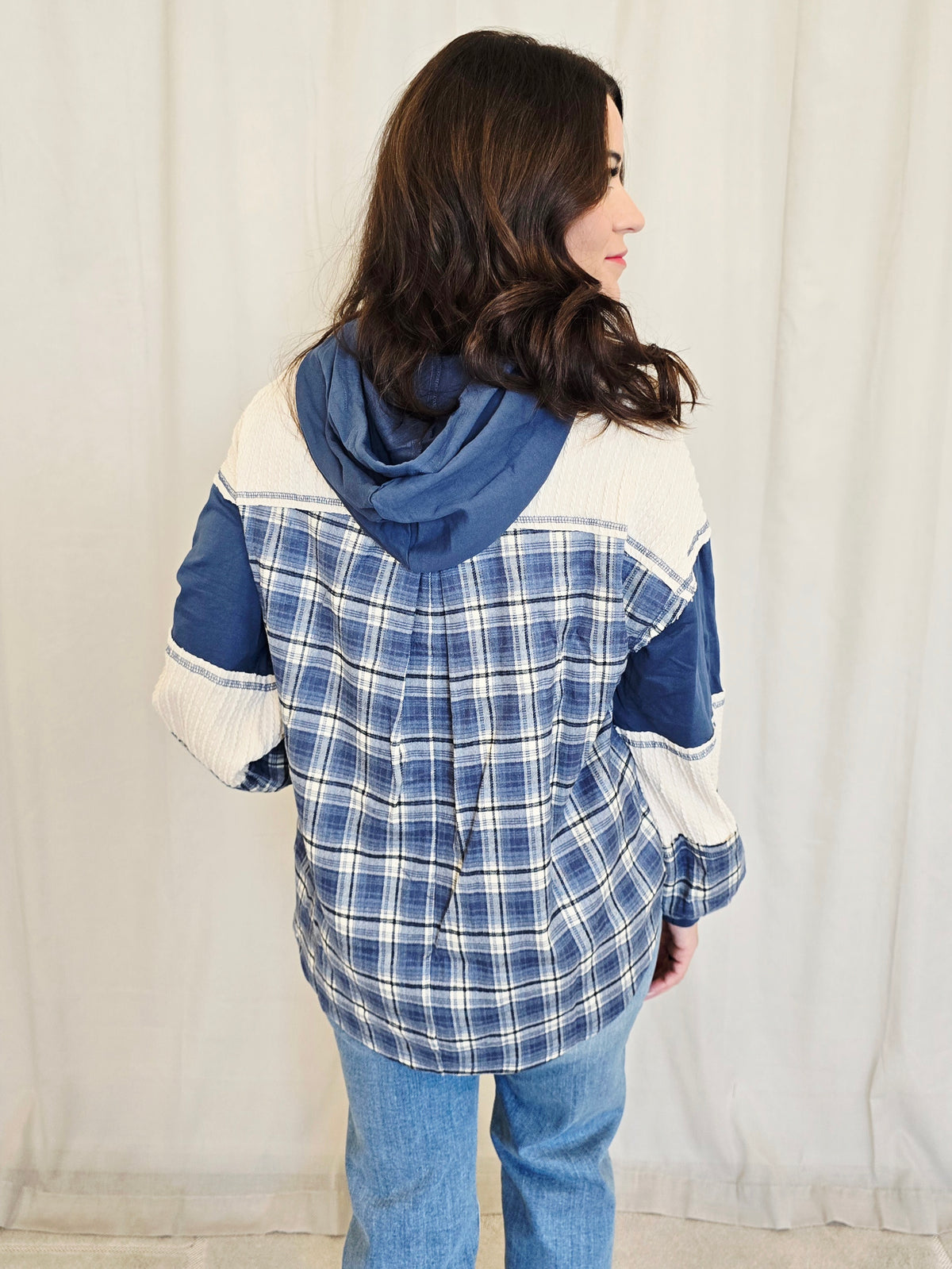 HALF BUTTON CONTRAST SWEATSHIRT