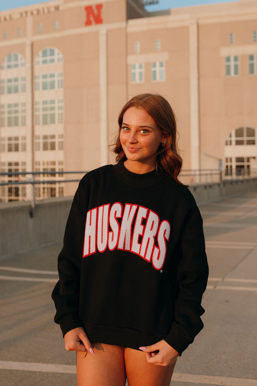 HUSKERS MOCK NECK