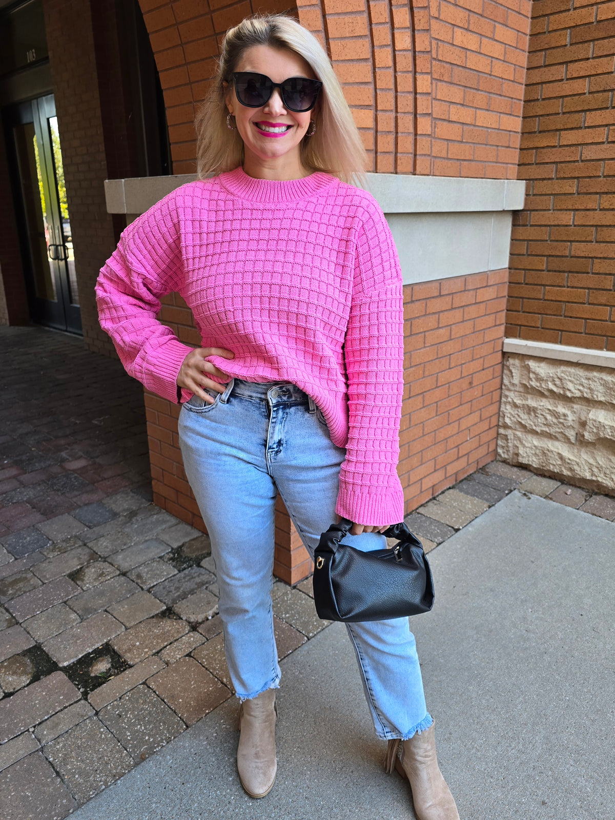 OVERSIZED TEXTURED KNIT SWEATER