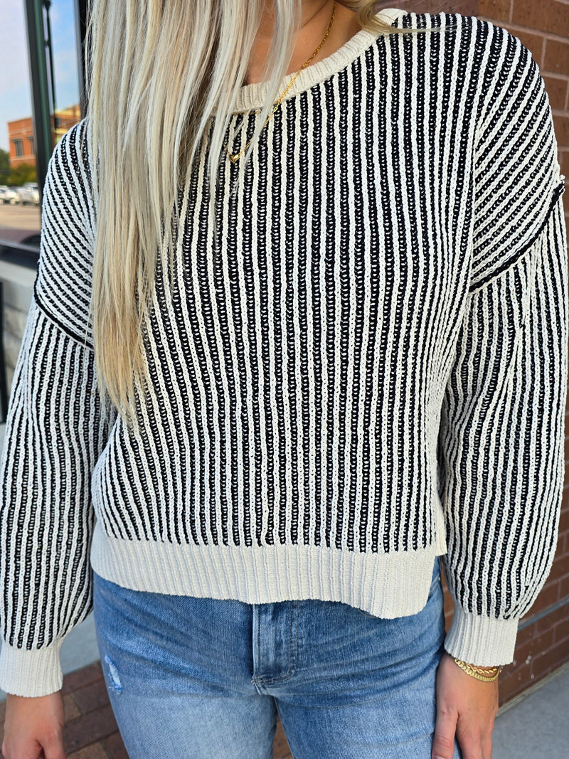 TEXTURED CREWNECK SWEATER