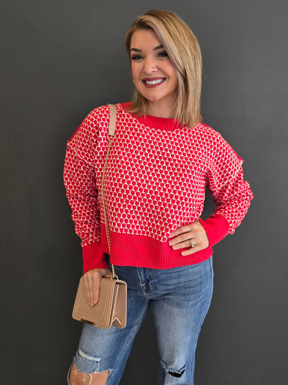 GEOMETRIC CHECKERED SWEATER