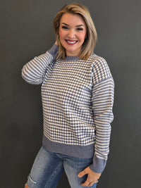 CHECKERED STRIPE SWEATER