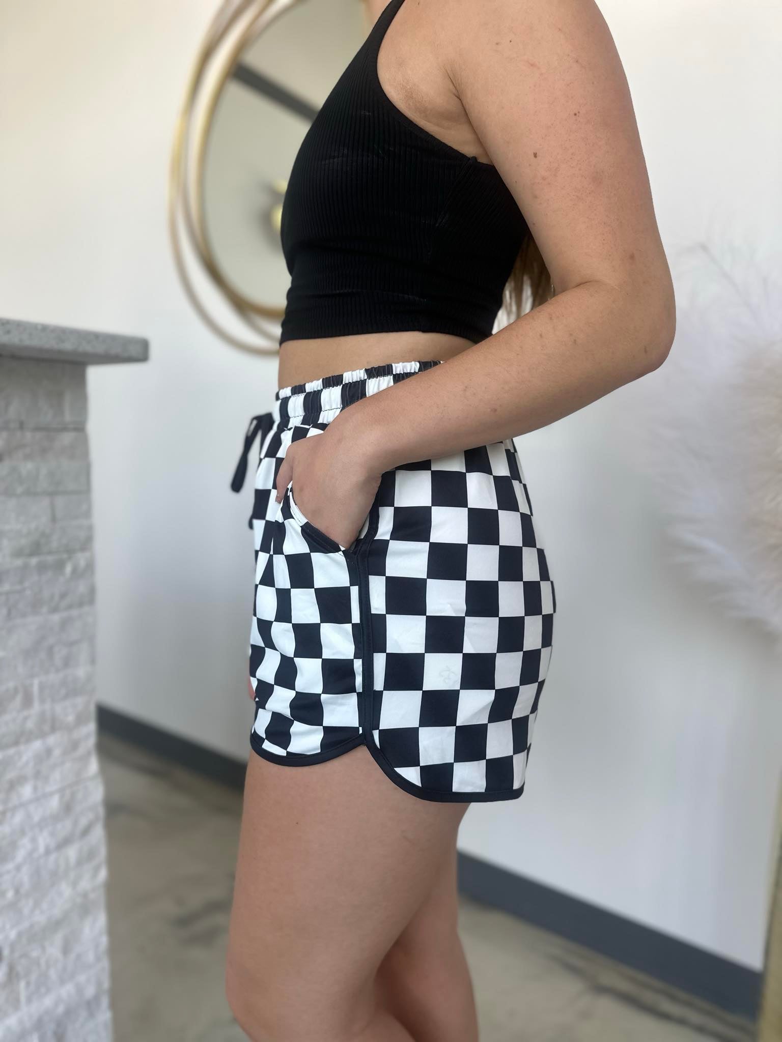 CHECKERED DRAWSTRING CASUAL SHORT