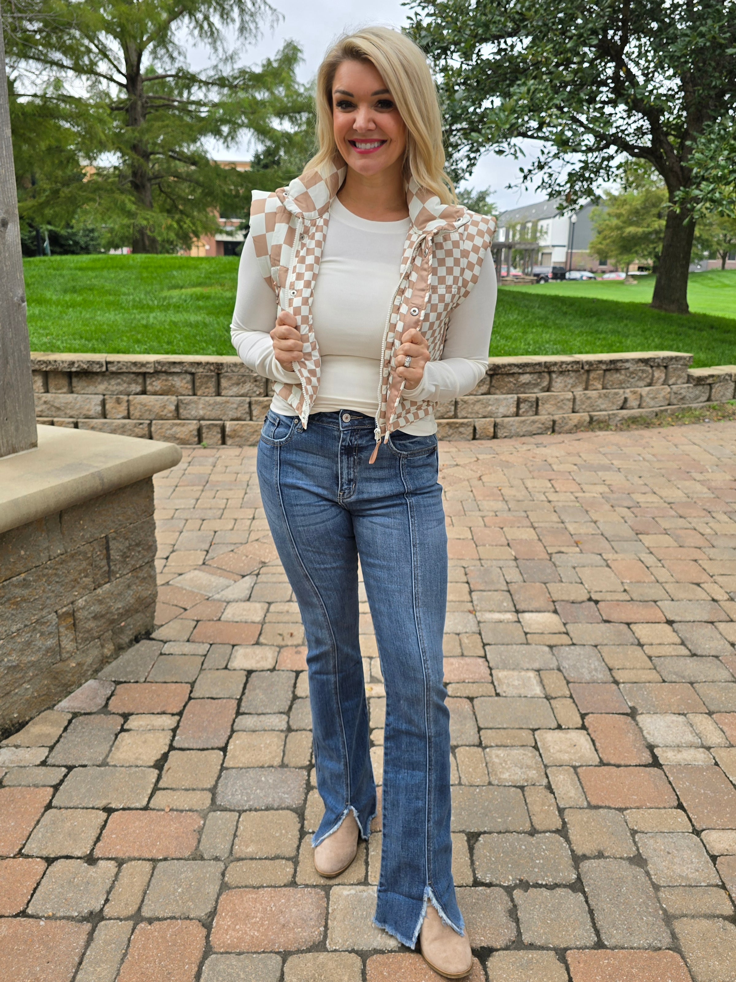 CHECKERED CROPPED PUFFER VEST