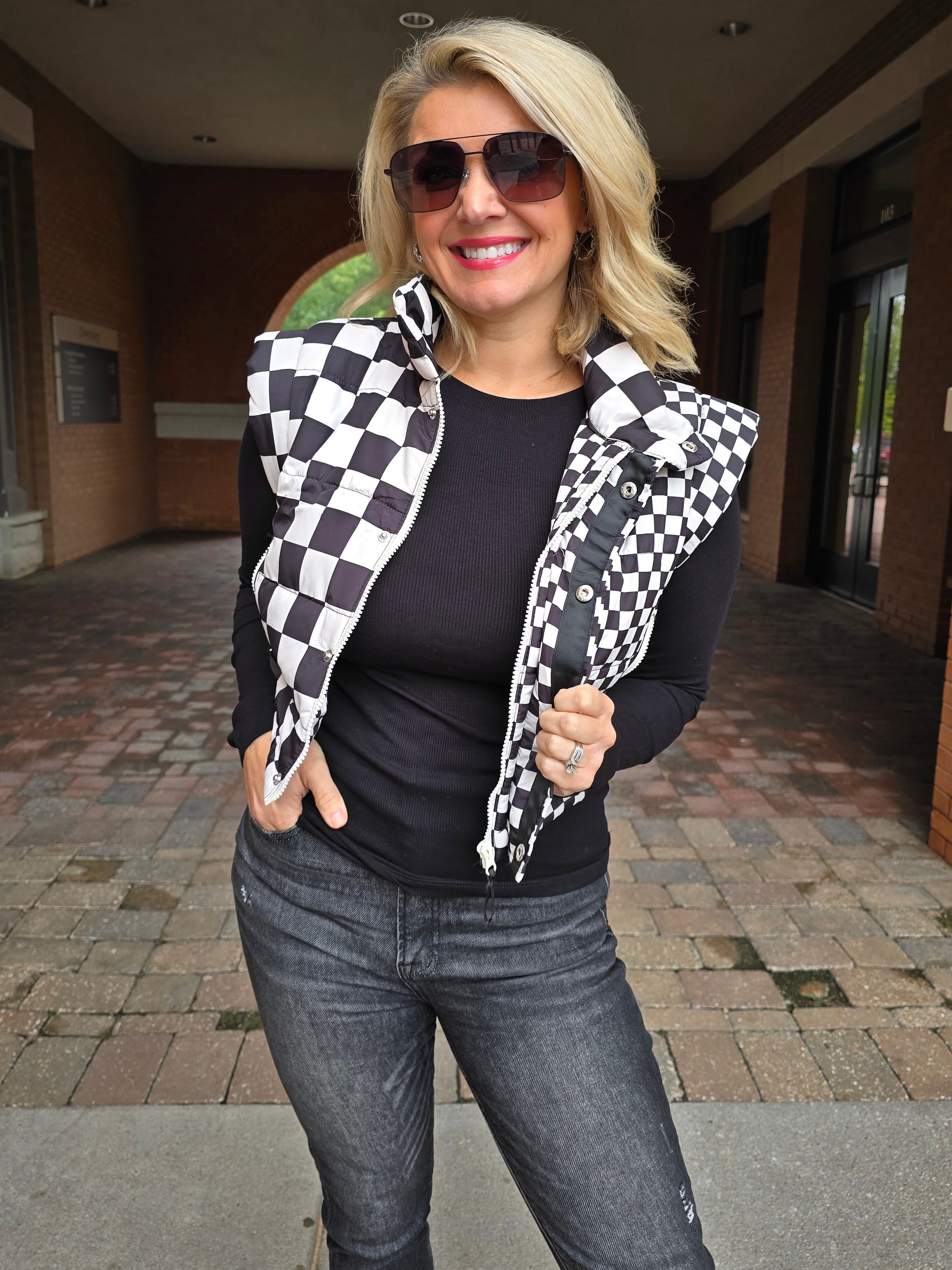 CHECKERED CROPPED PUFFER VEST