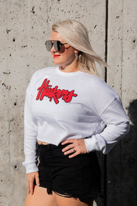 WHITE CROPPED HUSKERS SWEATSHIRT