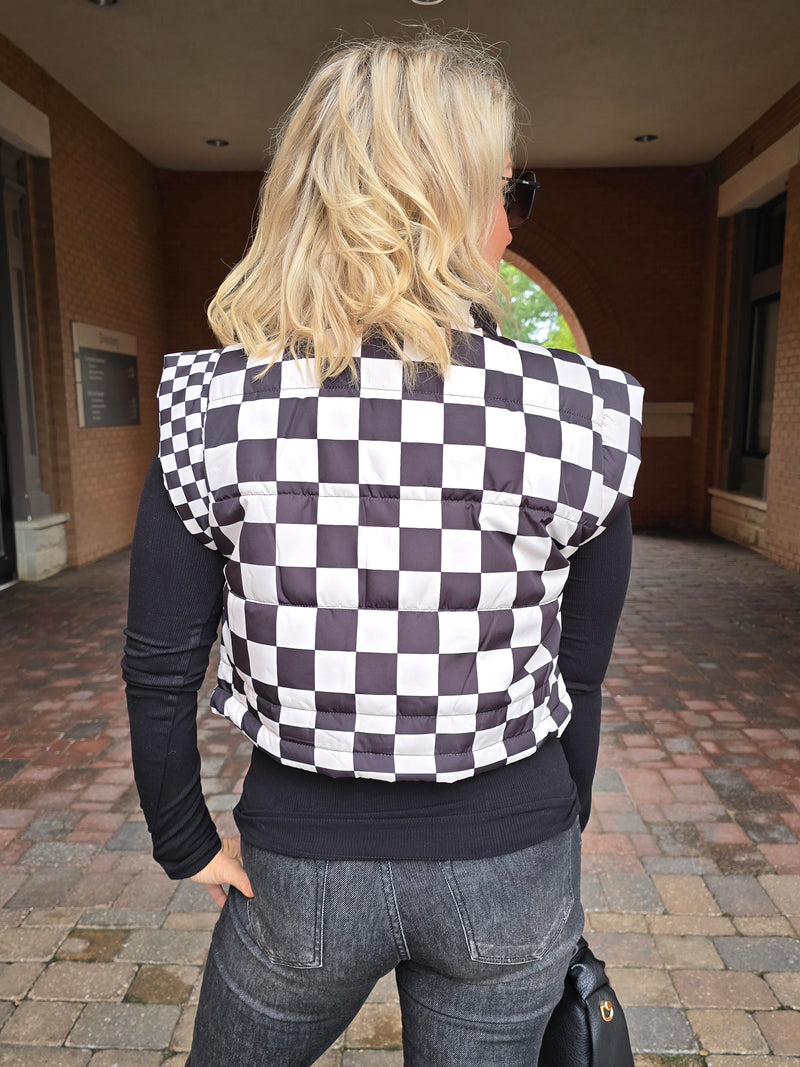 CHECKERED CROPPED PUFFER VEST