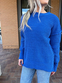 OVERSIZED KNIT SWEATER