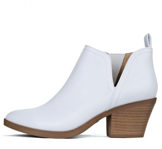 ARMORY-STYLE ANKLE-CUT BOOT