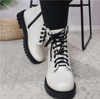 WHITE FIRM-STYLE BOOT WITH BLACK LACE